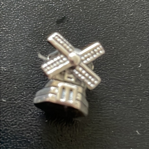 Pandora silver windmill charm - Picture 1 of 4